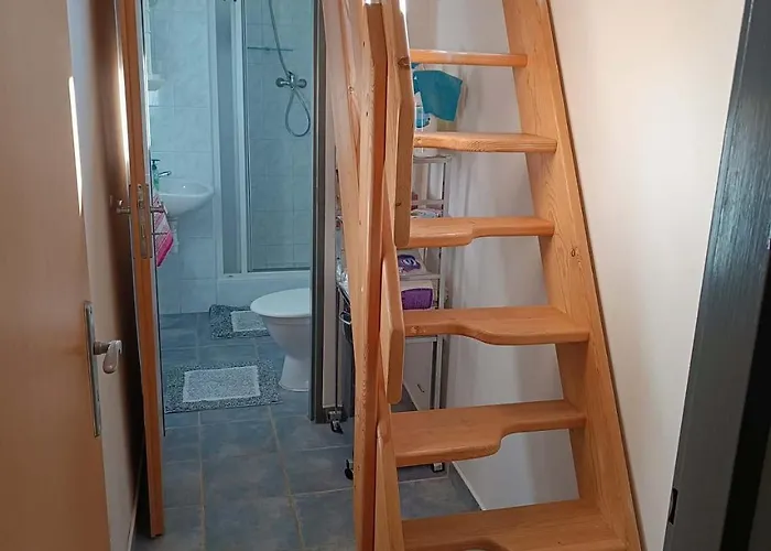 Semesterbostad Na Spince Červený Kostelec